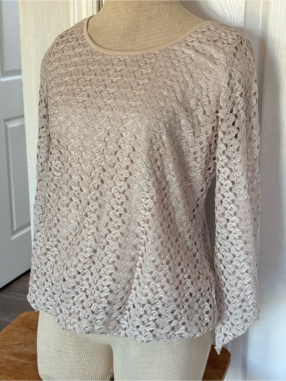 Roz & Ali Light Taupe Crochet Lace Scoop Neck Top